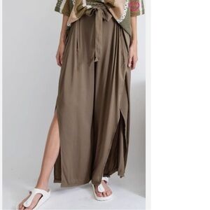 Zara split-leg Vacation pants women’s size S green olive